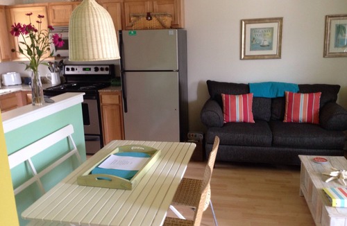 Kennebunkport Condo | Beautiful Resort at Goose Rocks! 1 mile to beach.