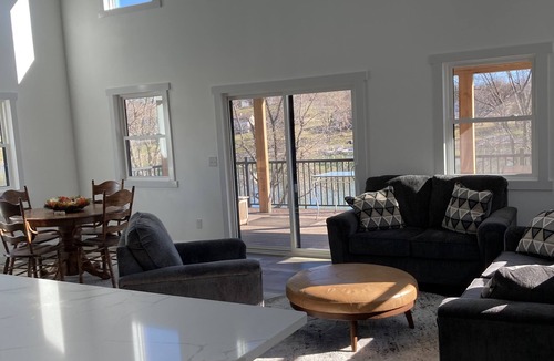 Montezuma House | BEAUTIFUL VIEW OF LAKE PONDEROSA! 3+ BDRMS 4 BATHS Family and Pet-Friendly!