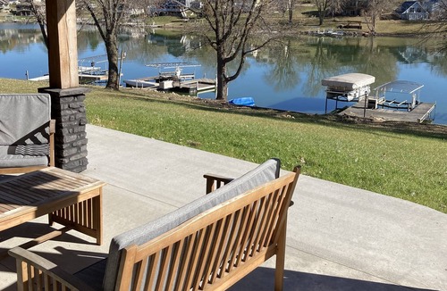 Montezuma House | BEAUTIFUL VIEW OF LAKE PONDEROSA! 3+ BDRMS 4 BATHS Family and Pet-Friendly!