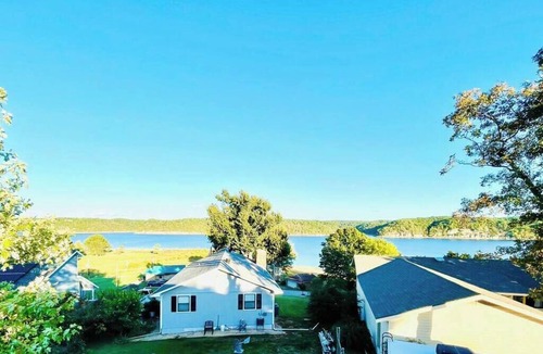 Beaver Shores Condo | Beaver Lake Studio - King size bed and lake view