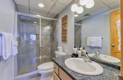 Peak 9 Hotel | Beaver Run - Hotel Room With All Resort Amenities