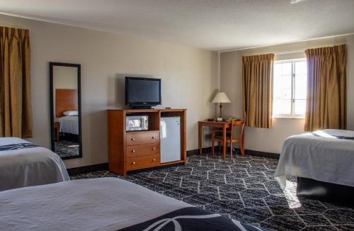 Sigourney Hotel | Belva Deer Inn