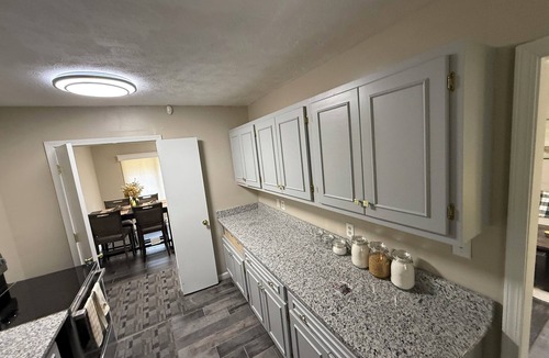Hemlock House | Best location in Kokomo, close to everything. New everything- 3 Br 2 1/2 Ba