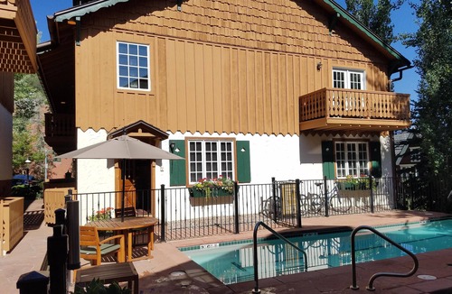 Aspen House | Best location in town! Elegant and a great place for entertaining.