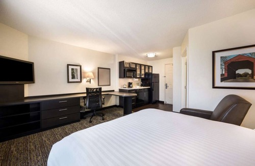 Earth City Hotel | Best Value, Quality Stay! Pets Allowed, Minutes From Frontier Park