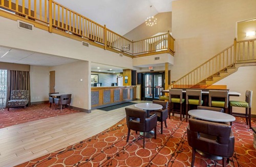 Bowling Green Hotel | Best Western Falcon Plaza - Bowling Green