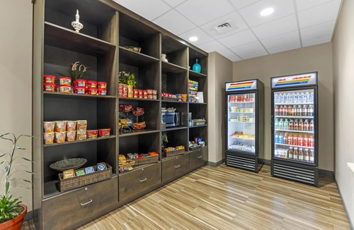 Centralia Hotel | Best Western Plus Centralia Hotel & Suites