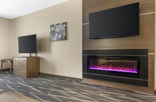 Centralia Hotel | Best Western Plus Centralia Hotel & Suites