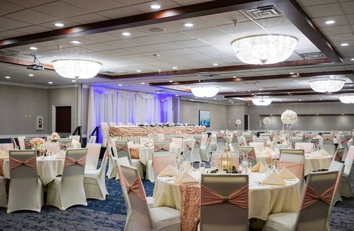 Dubuque Hotel | Best Western Plus Dubuque Hotel and Conference Center
