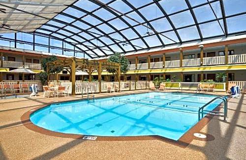 Dubuque Hotel | Best Western Plus Dubuque Hotel and Conference Center