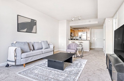 Aurora Highlands Apartment | Blueground | Pentagon City, rooftop, nr Pentagon
