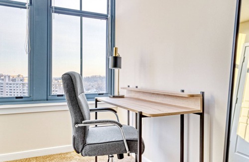Aurora Highlands Apartment | Blueground | Pentagon City, rooftop, nr Pentagon