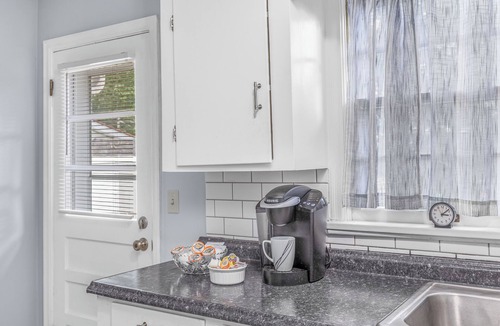 Sheffield House | Boat Parking & Shore Power, Dog-Friendly Duplex, Fenced Yard Near Pickwick Lake