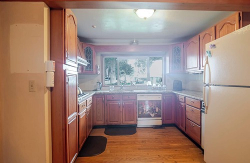 Lexington Park House | Boho Waterfront Escape 5BR Deep-Water Piers Family Fun