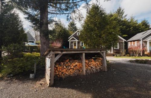 Seabrook House | Book at the Beach by Seabrook Hospitality