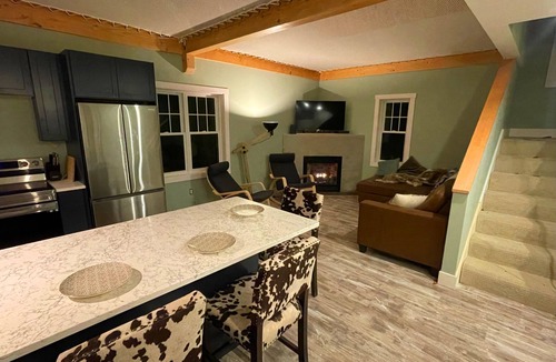 Killington House | Brand New Creekside Cabin in Killington