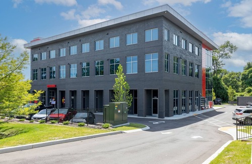 Donelson House | Brand New Professionals Paradise