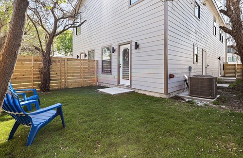 Nevada Street Apartment | Brand New! Relax at 3br/2ba Apt. Near City Center