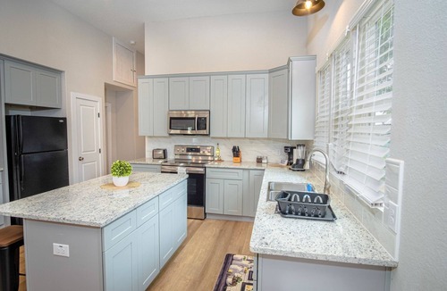 Five Points Cottage | Brand New Remodeled 3br/2.5ba House Near Downtown