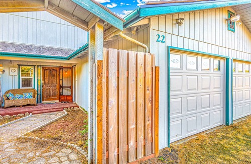 Copalis Beach House | Brathouse By The Sea - Easy Access to the Pacific