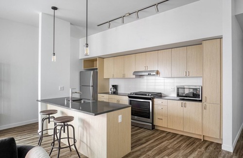 Wilburton Apartment | Bright Bellevue 2BR w/BBQ, Gym, W/D, near Spring District, by Blueground
