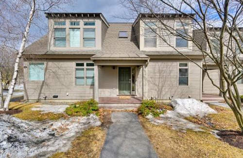 West Hartford House | Bright Condo w/Community Perks: Near Ski Quechee!