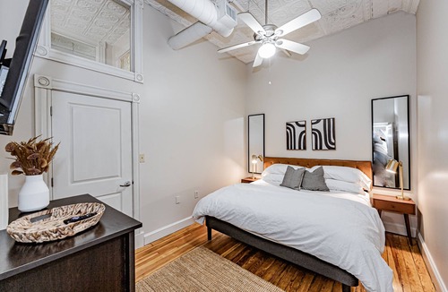 Monroe Ward Apartment | Broad Street Historic - Walk to restaurants/bars