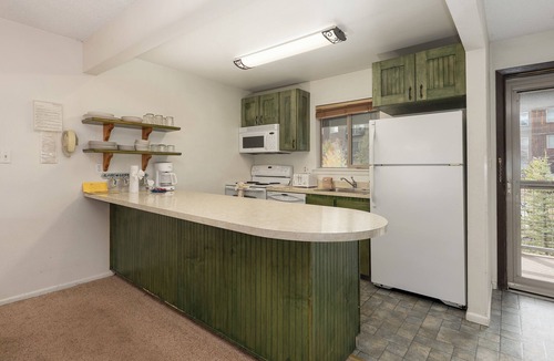 Winter Park Condo | Budget friendly rental 2 bedroom, private deck, river views