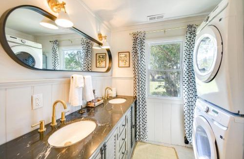 Cape Charles House | Bungalow w/Large Yard: 8 Mi to Cape Charles Beach
