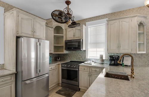 Seagrove Beach House | BUNGALOWS @ SEAGROVE! COMMUNITY POOL! CLOSE TO THE BEACH!