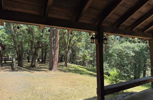 Selma Cabin | Bunkhouse Sleeps 20 Weddings Reunions WiFi