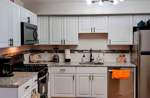 Gaithersburg Condo | Calm Palace Stay. The Away Home