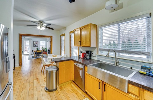 White Lake House | Canal-Front White Lake Escape w/Paddleboard