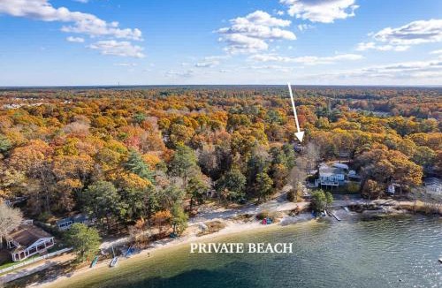 Mashpee House | Cappawack Cottage - Firepit & Private Beach Nearby