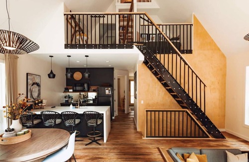 Laurelville Cabin | Carpenter’s Cabin, Family Fave, Conversation Pit + Kids’ Fort + Hot Tub + Trails