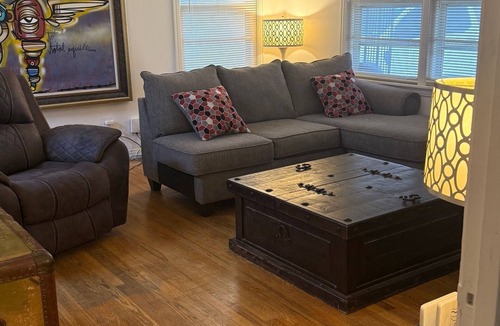 Lubbock House | Casa Toro Tech! Work & Woof close to Texas Tech!