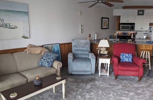 Gypsum Condo | Catawba Island Come Sail Away Condo with Boat Slip right off your deck.