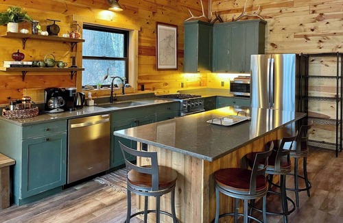 Herbster Cabin | Cedar Ridge | Hand-Crafted Cabin with Lake Views