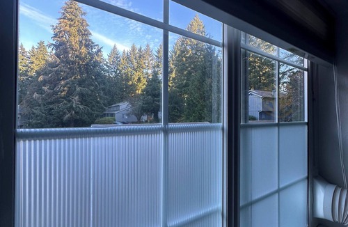 East Olympia House | Charming 2-bedroom forest escape townhome in Olympia, WA