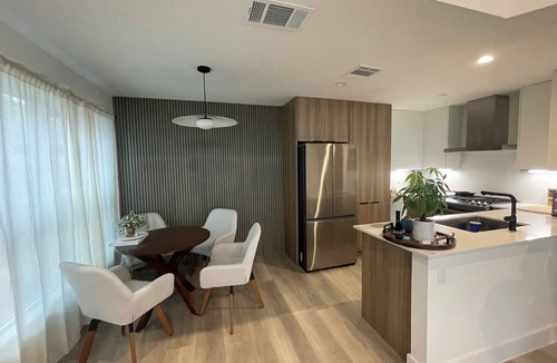 Quail Hollow House | Charming 2-bedroom townhome near Domain in Austin
