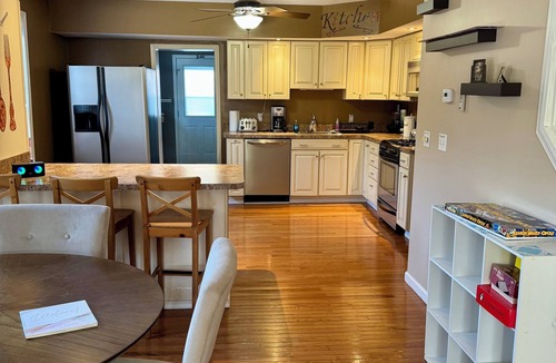 Butztown House | Charming 2 BR Whole-house rental Explore Historic Bethlehem