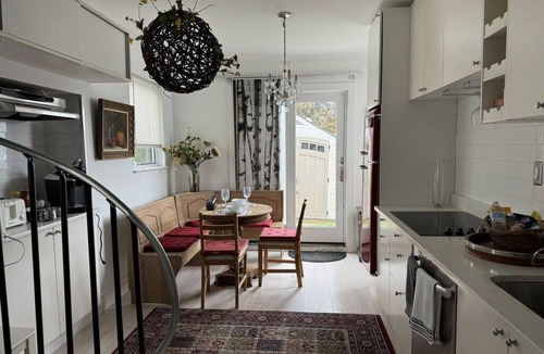 Cos Cob Apartment | Charming 2-mini bedrooms apartment with AC, WiFi in fabulous Greenwich