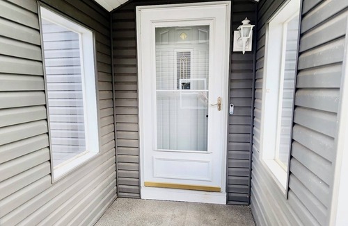 Decatur Cottage | Charming 3-bedroom cottage with WiFi, AC in tranquil Decatur