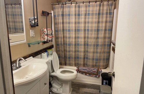 Winter House | Charming 3-bedroom house located on Atv-snowmobile route.
