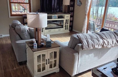 Wild Rose House | Charming 3-bedroom lake house on tranquil Wilson Lake near Wild Rose, WI