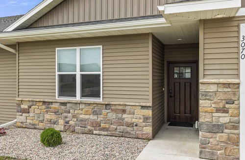 Plover House | Charming 3BR Plover Townhome w/Modern Comfort, Amenities & Style