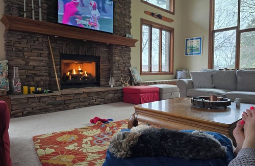Bentonville House | Charming 4-bedroom house with WiFi and AC directly on the Ohio River with dock.