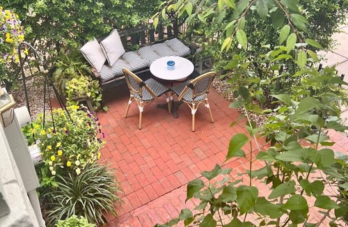 Stanton Park Apartment | Charming Capitol Hill 1BR | Walk to Capitol+Patio