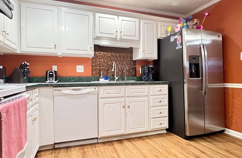 National Hills House | Charming Home with Prime Augusta Location - Walk to Augusta National!