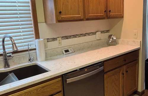 Frontier House | Charming Lakefront 3-bedroom house, located minutes from Hillsdale College